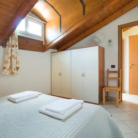 Lakeside Attic * Domaso