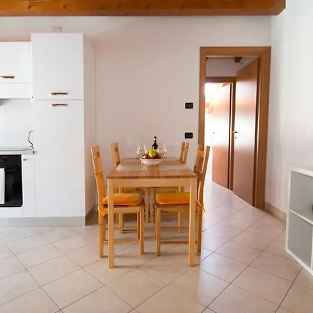 Lakeside Attic Appartement *